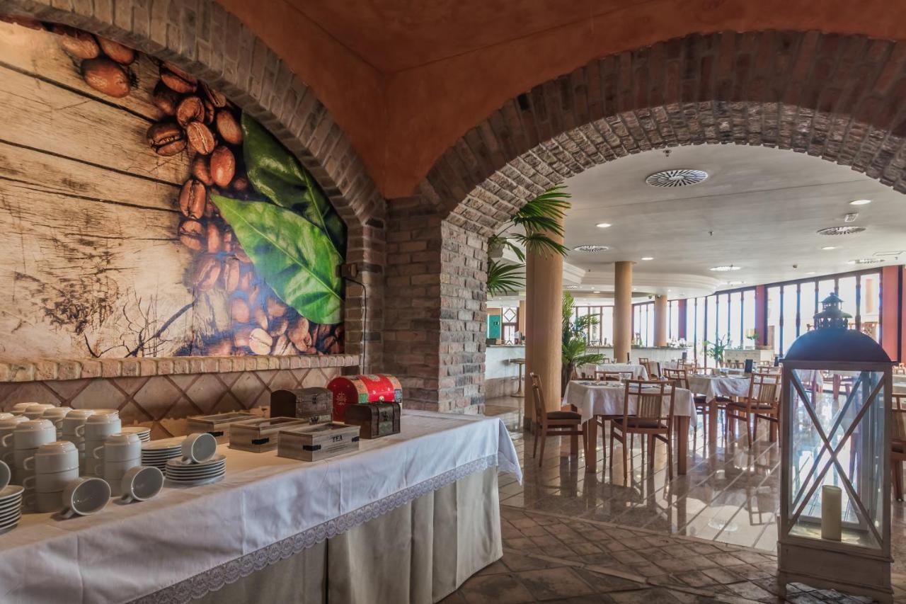 Hotel Esmeralda Maris By Livvo Costa Calma Ngoại thất bức ảnh